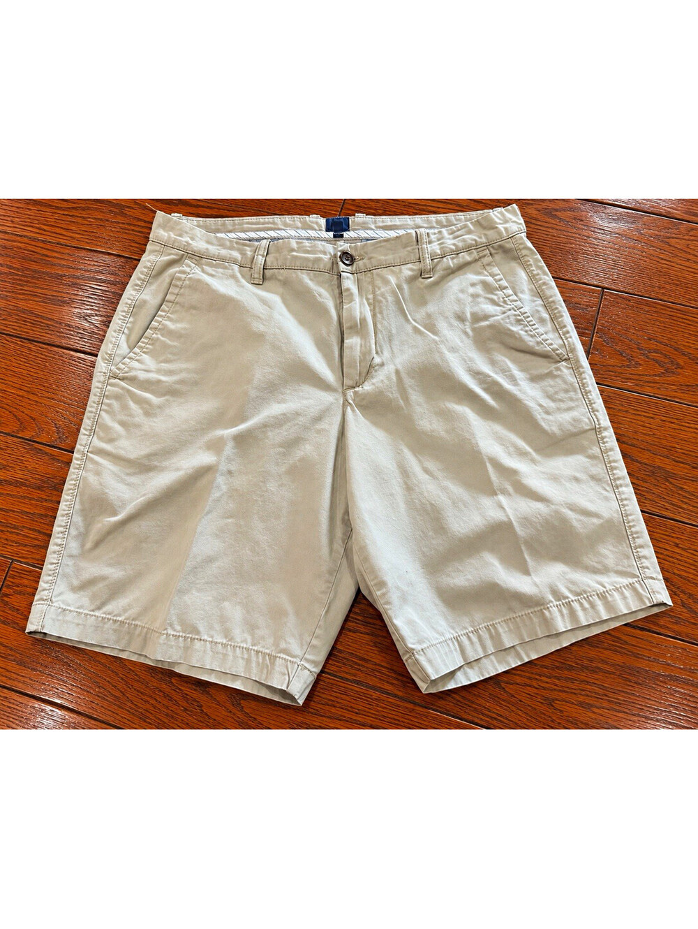 Gap Men's 34 Beige Cotton Chino Shorts Casual Flat Front Slash Pockets Zip NWOT